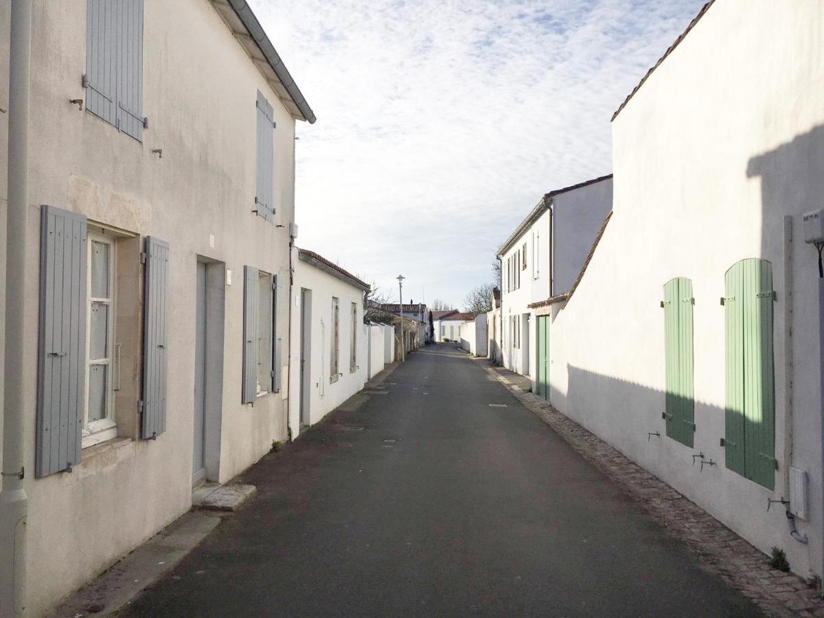 Logement Design A Loix-En-Re - 2 Etoiles - Centre Village Eksteriør billede